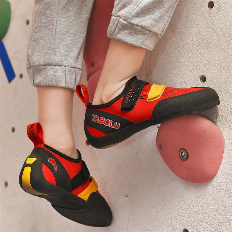 Children climbing shoes Ultral - đánh giá và giá Kids Outdoor Jumping