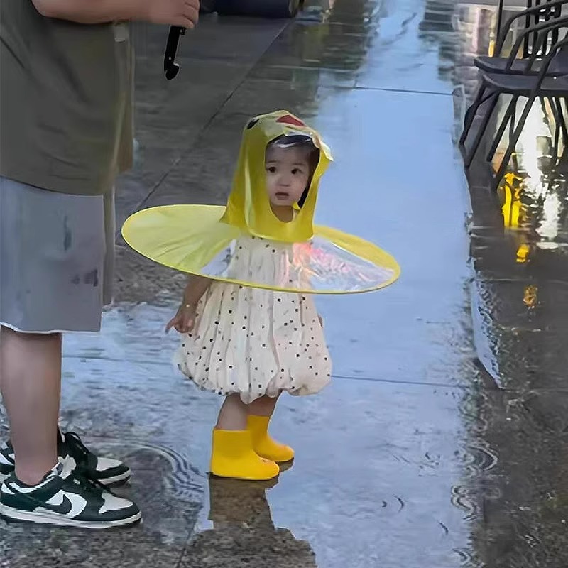 Kids UFO Raincoat Duck Hooded  - đánh giá và giá Kids Outdoor Umbrella